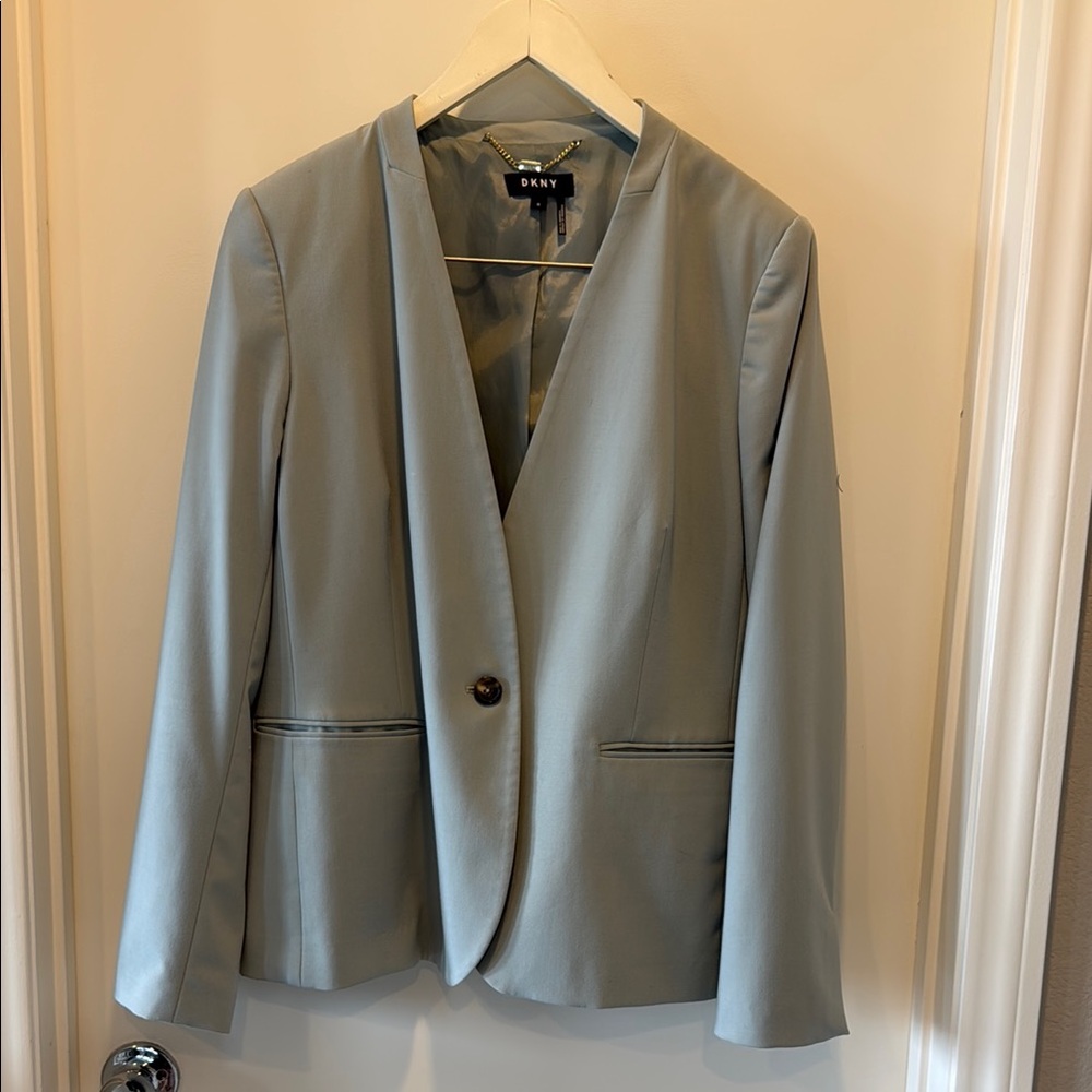 DKNY Classic Gray Single-Button Blazer